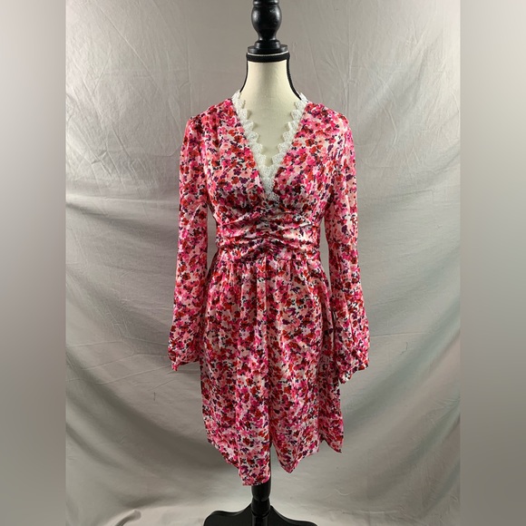 Floral Print Guipure Lace Trim Ruched Front Dress - Picture 6 of 9